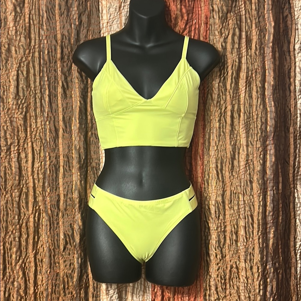 Victoria’s Secret Strappy Lime Green bikini set